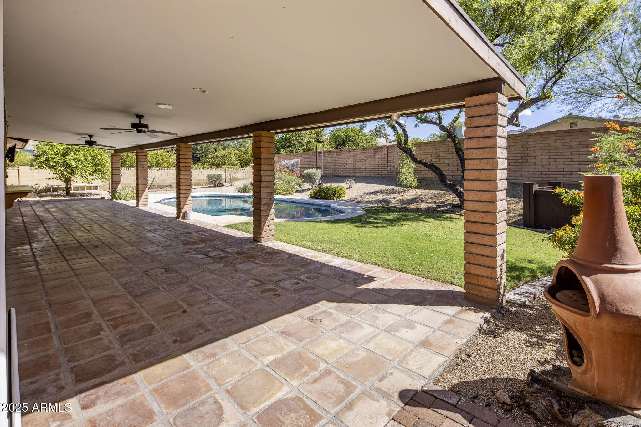 2901 E LAS ROCAS Drive