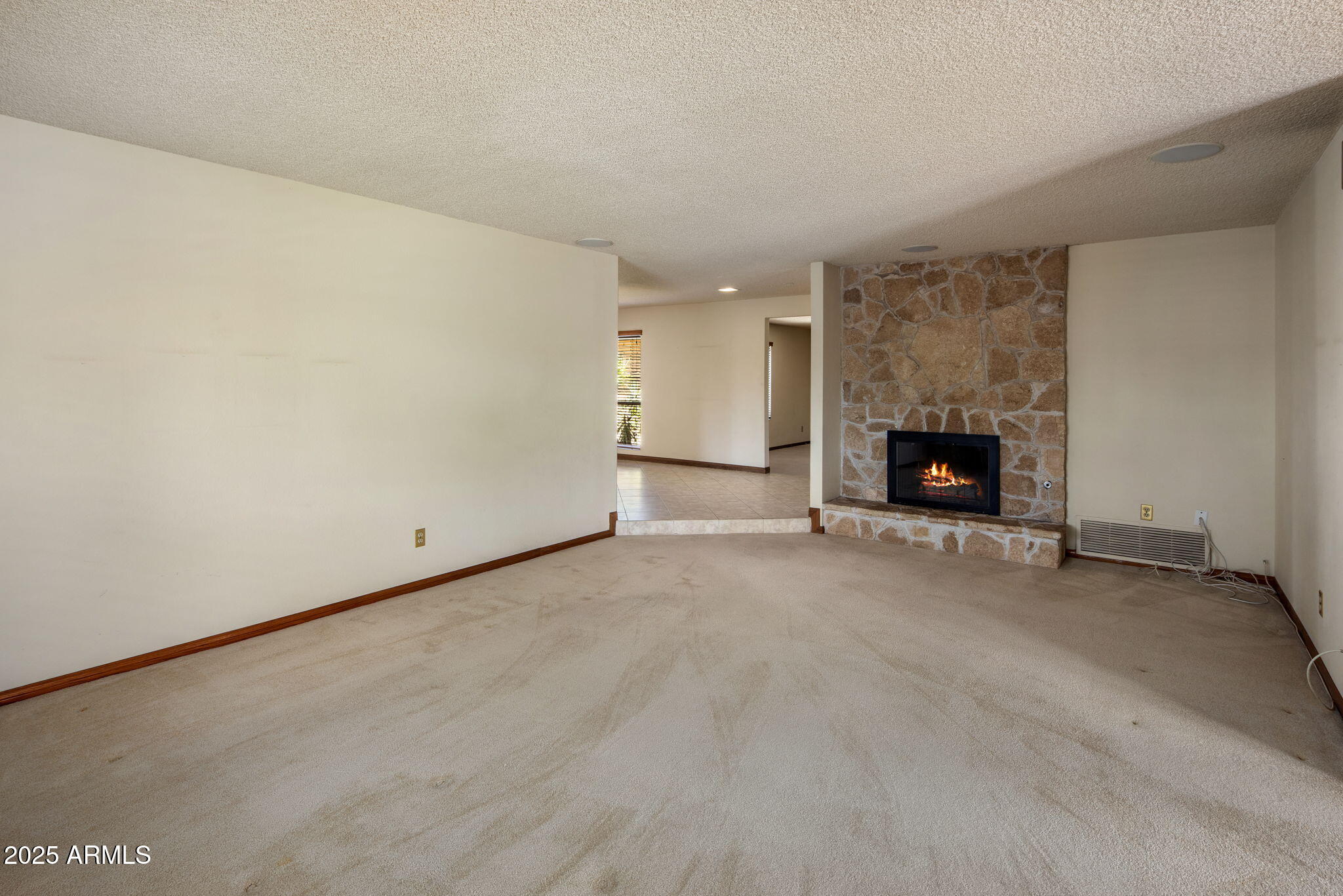 2901 E LAS ROCAS Drive