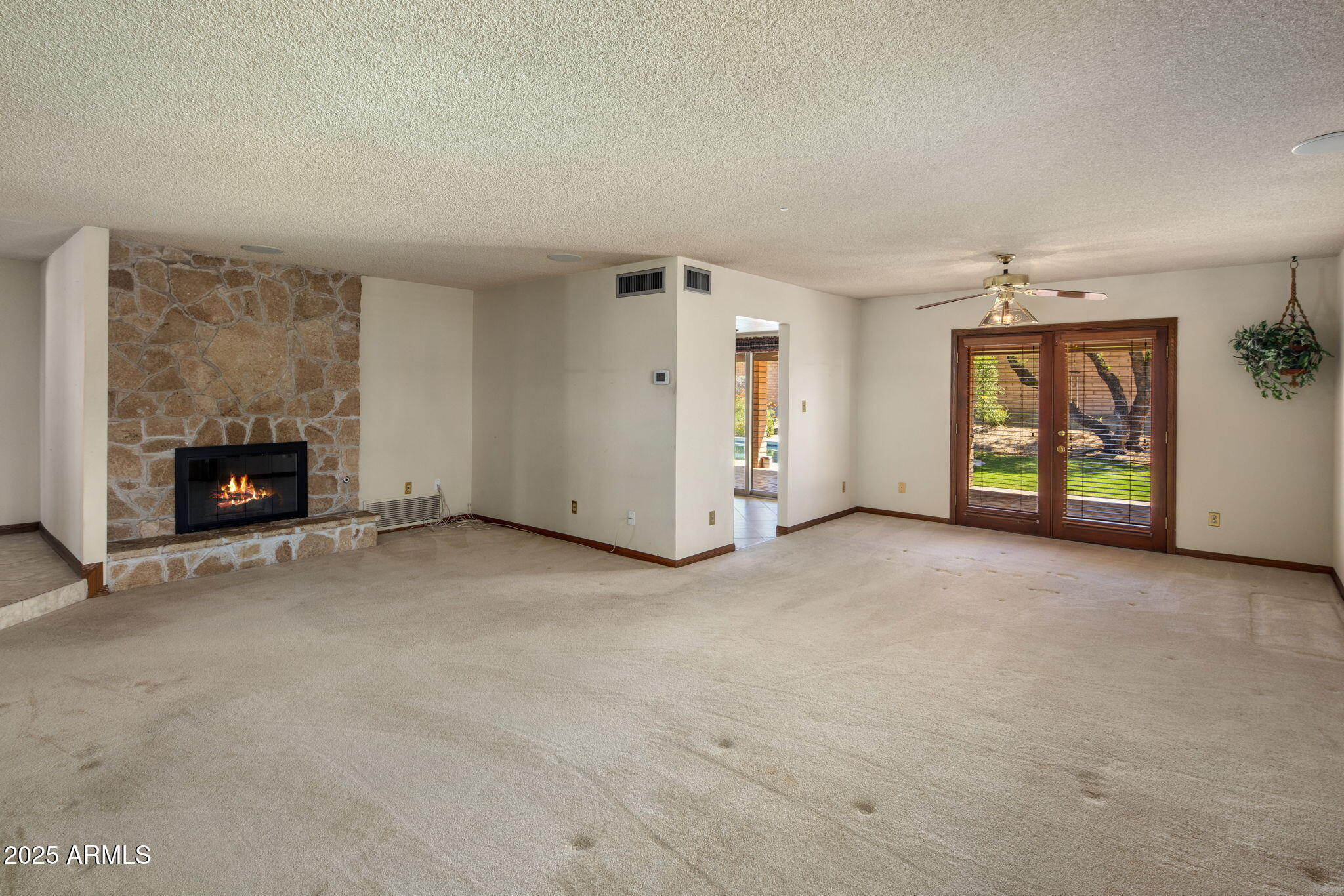 2901 E LAS ROCAS Drive