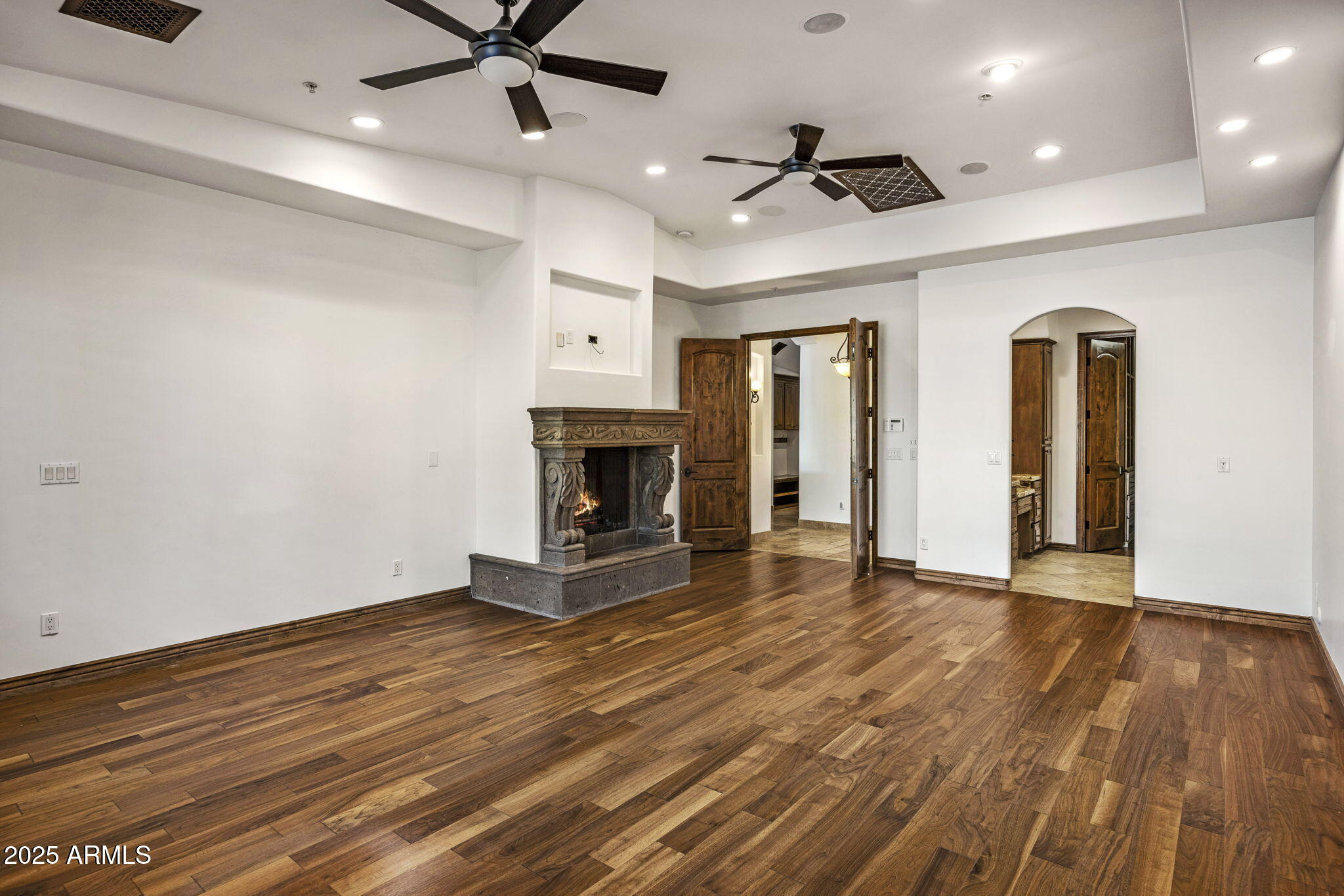 9222 E RIMROCK Drive