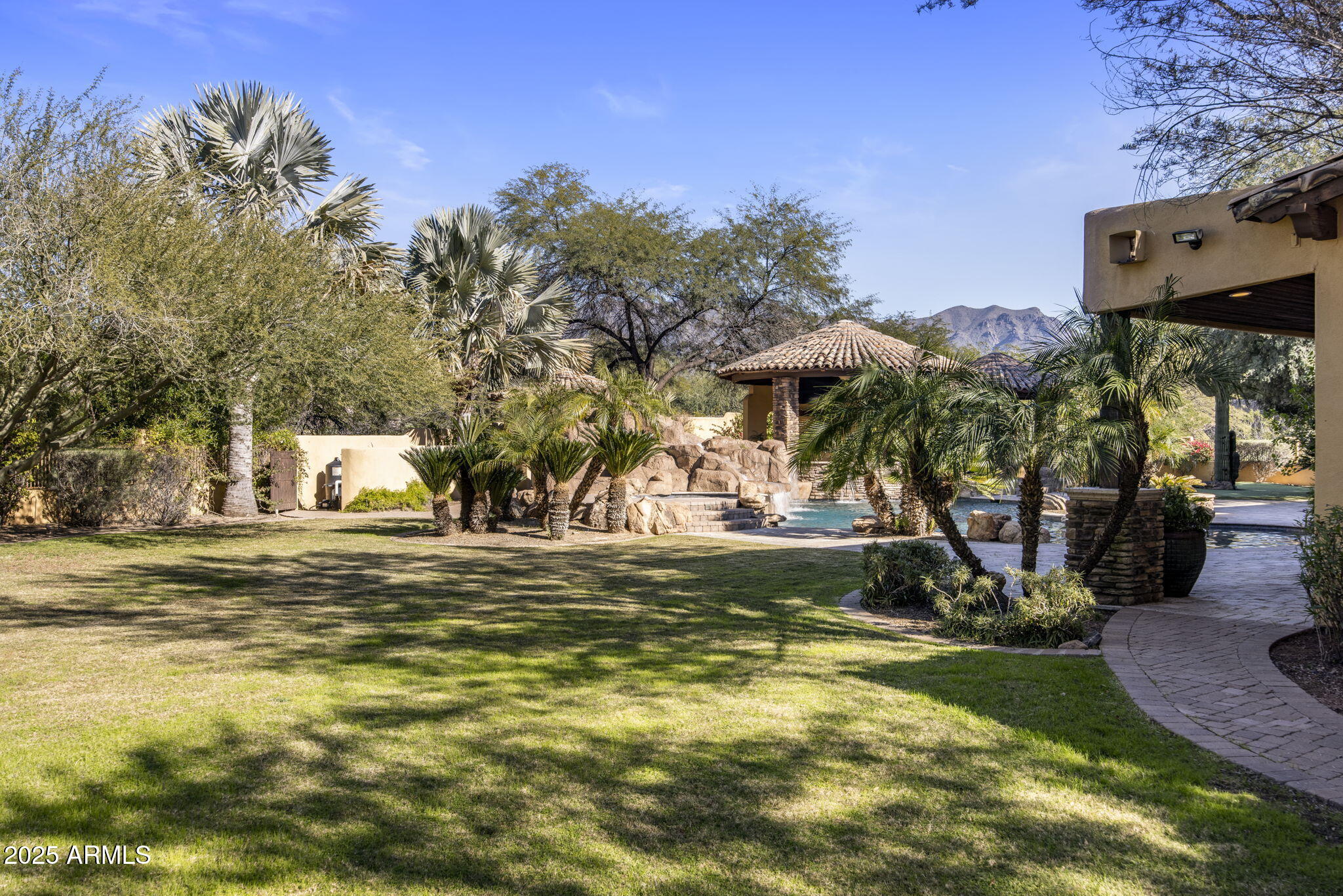 9222 E RIMROCK Drive