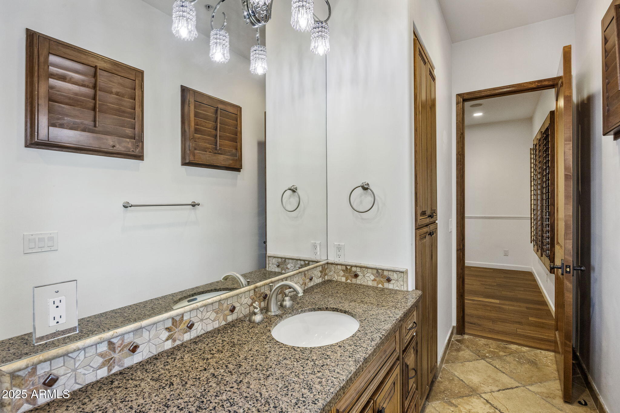 9222 E RIMROCK Drive