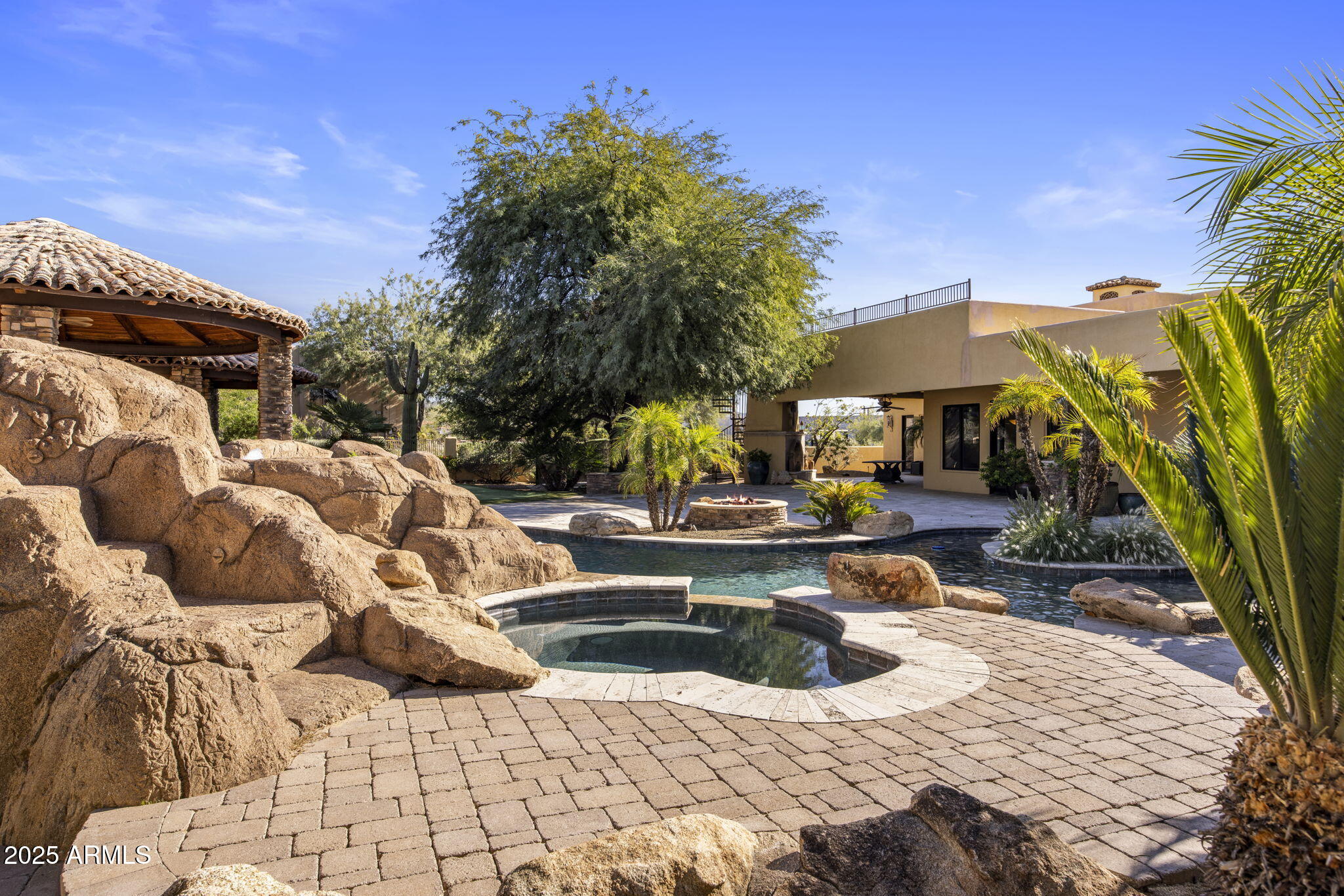 9222 E RIMROCK Drive