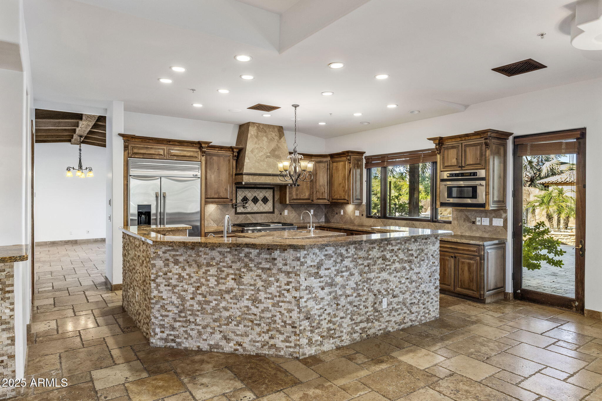 9222 E RIMROCK Drive