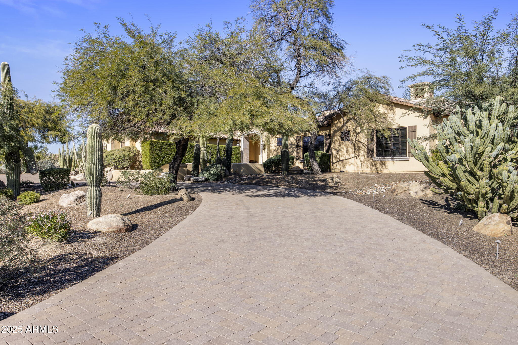 9222 E RIMROCK Drive