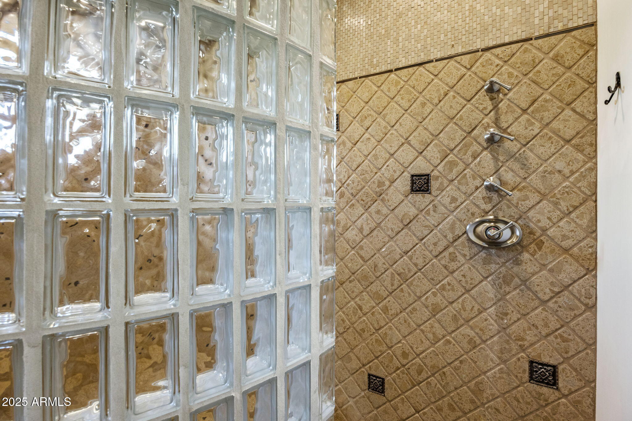 9222 E RIMROCK Drive