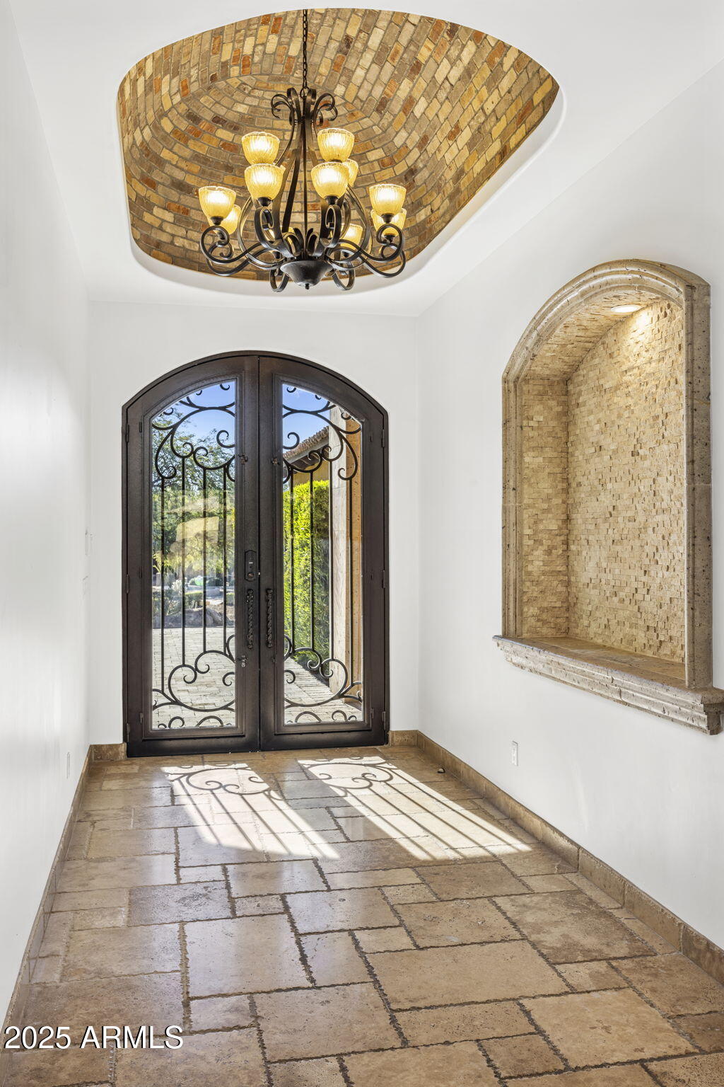 9222 E RIMROCK Drive