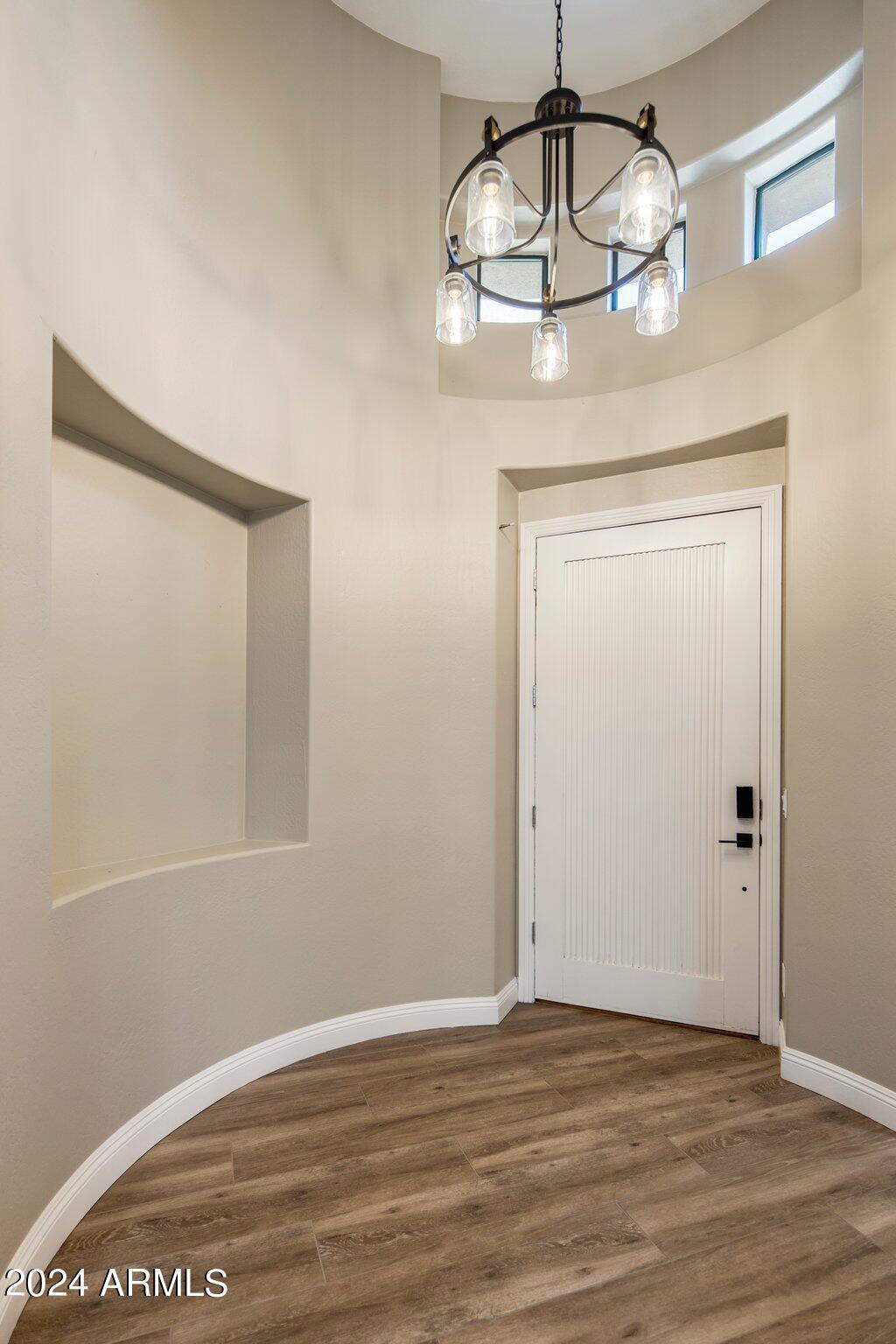 19550 N GRAYHAWK Drive 1084