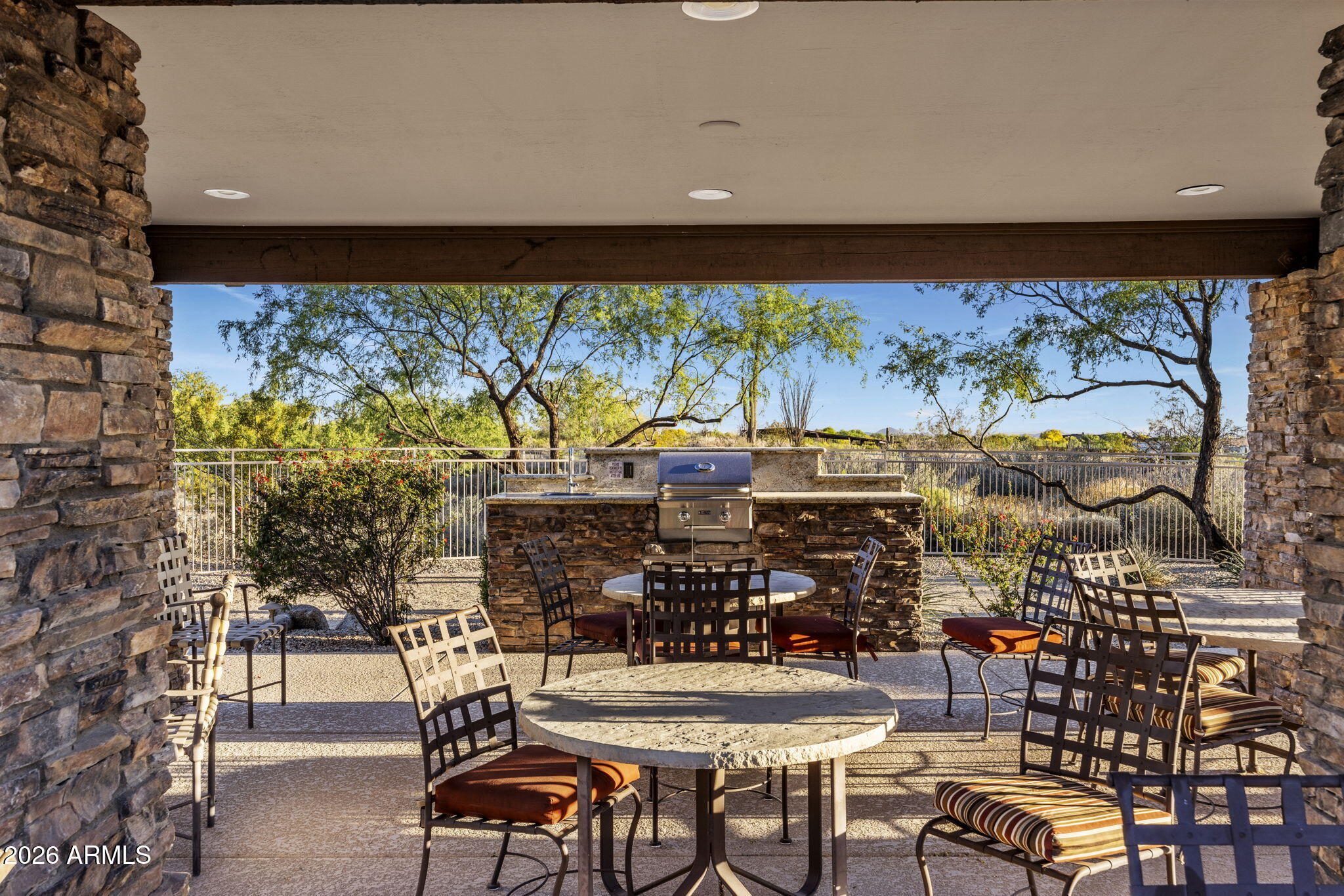 7592 E Camino Salida Del Sol