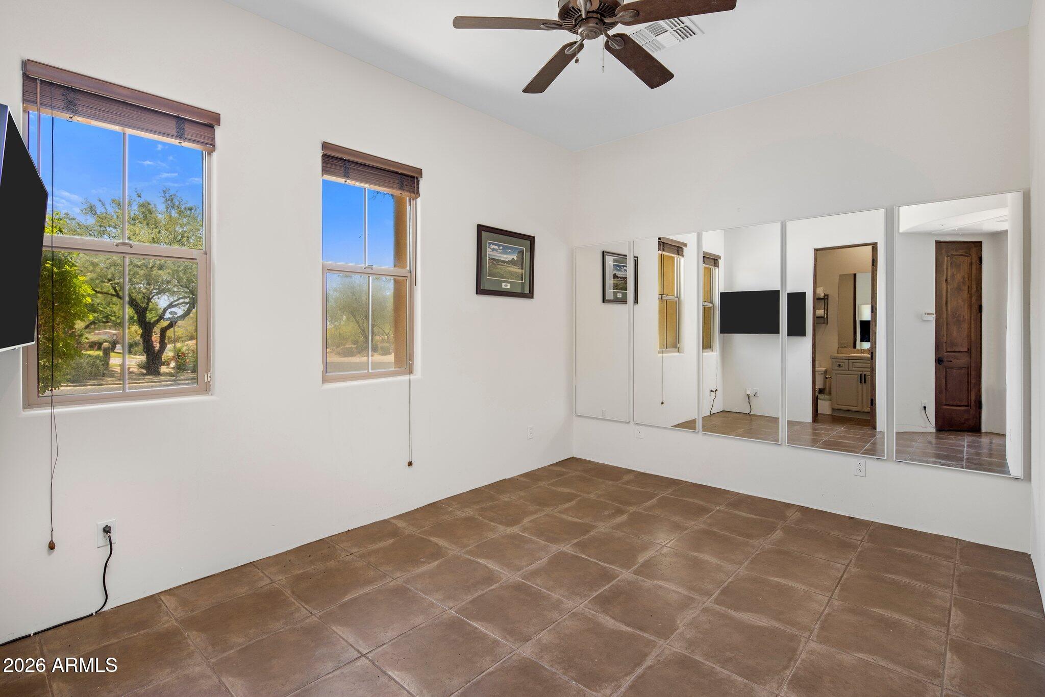 8184 E Wingspan Way