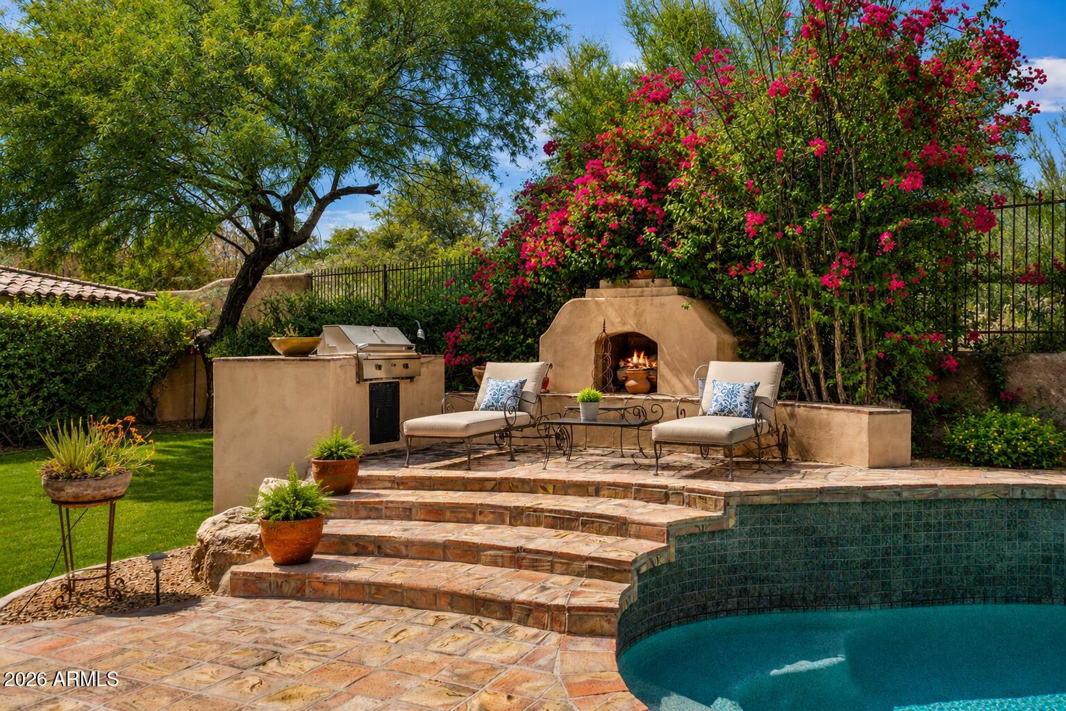 9572 E Mountain Spring Road