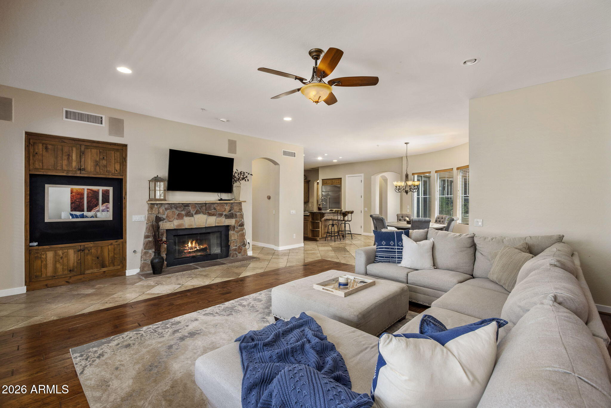 9572 E Mountain Spring Road