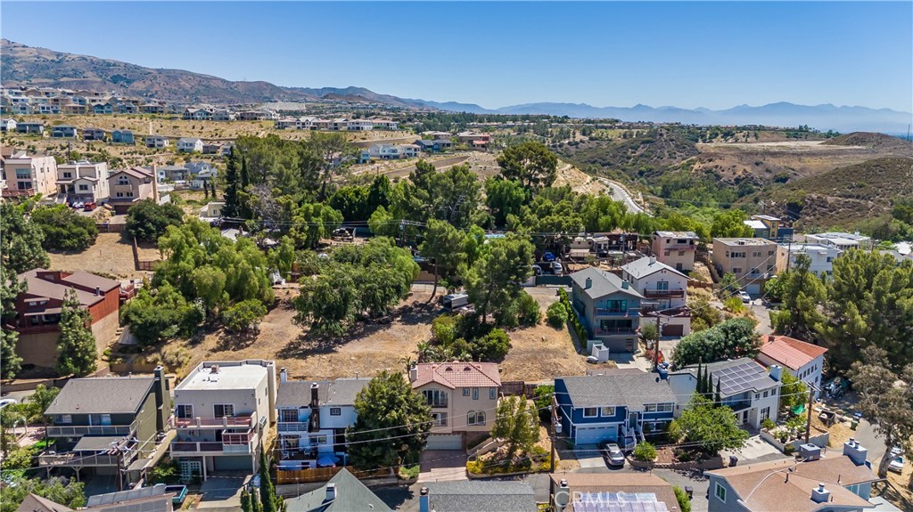 21460 Arapahoe Trail
