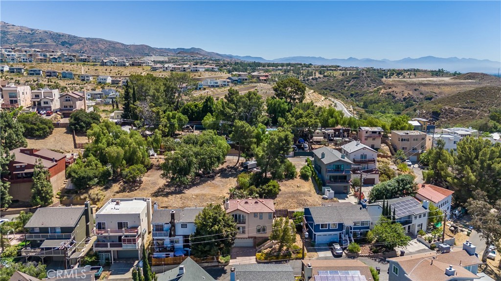 21460 Arapahoe Trail
