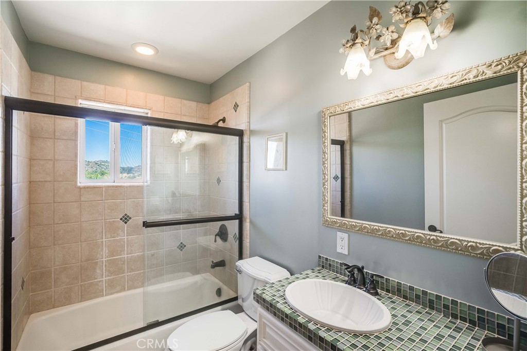 21460 Arapahoe Trail