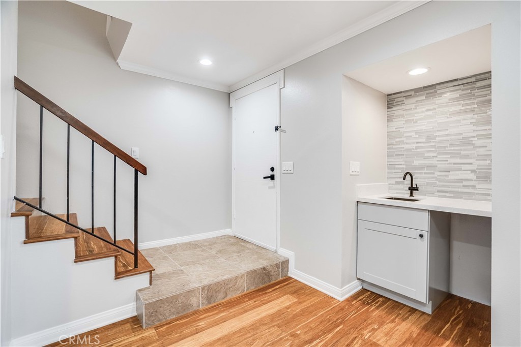 10220 Zelzah Avenue 3