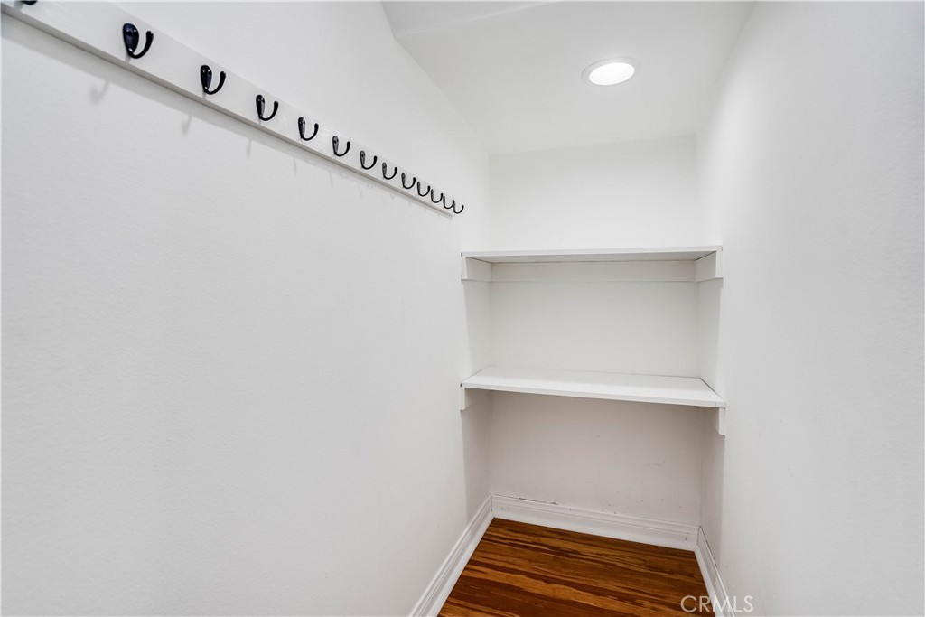 10220 Zelzah Avenue 3