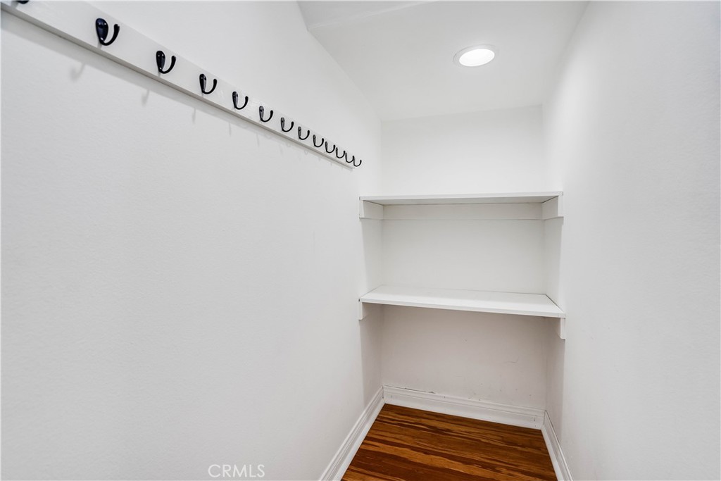 10220 Zelzah Avenue 3