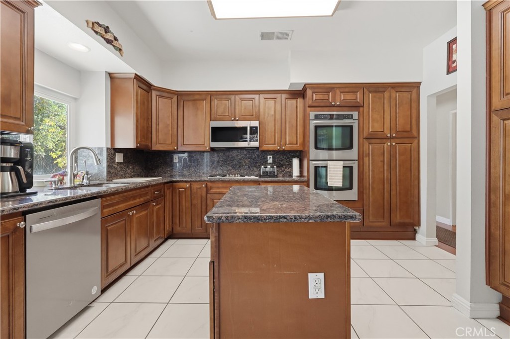 9734 Kentland