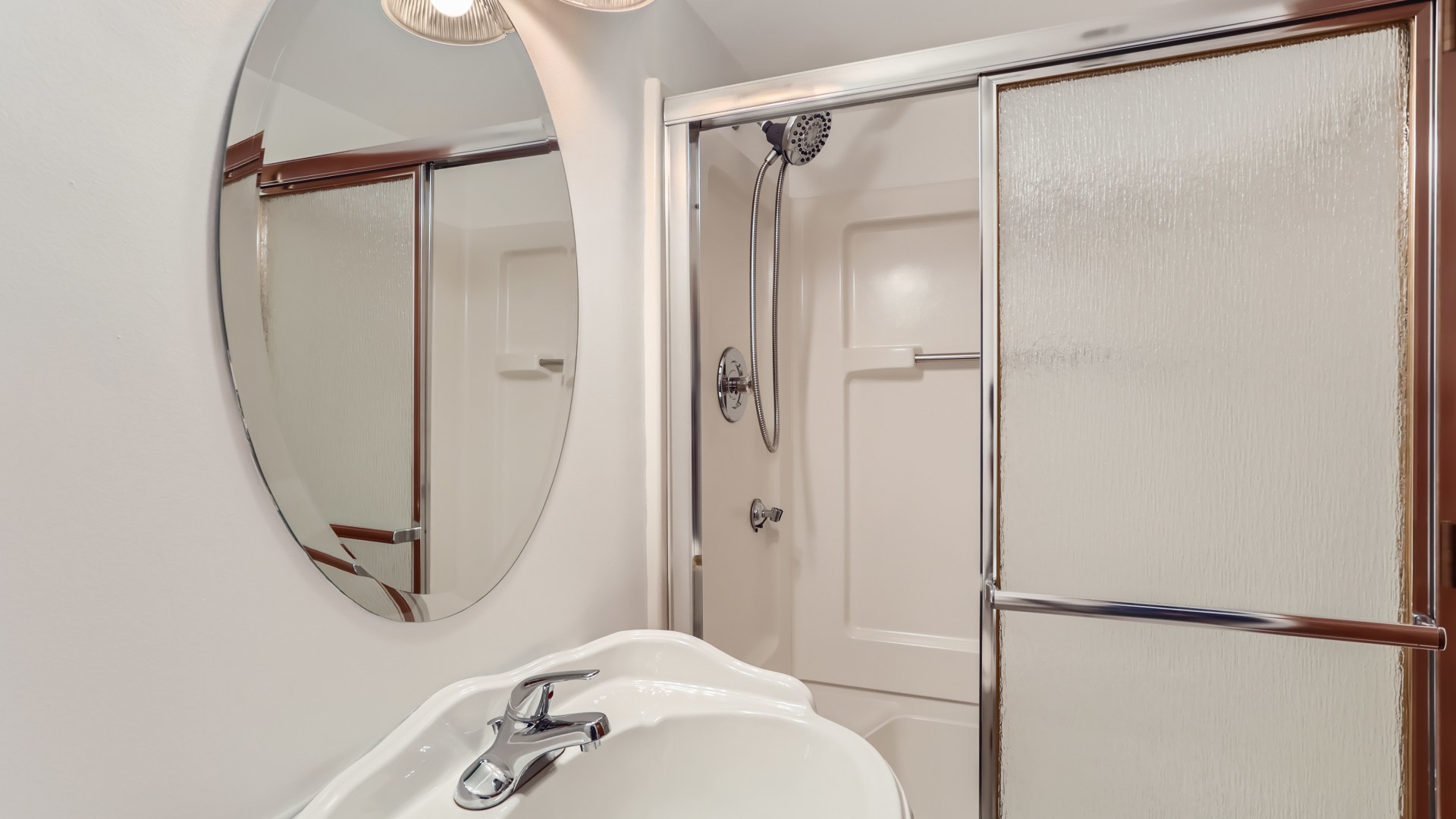 826 W Heritage Drive