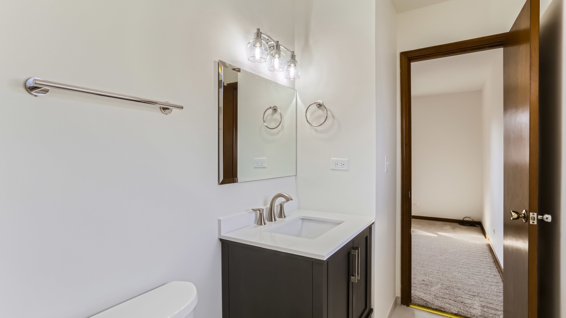 826 W Heritage Drive