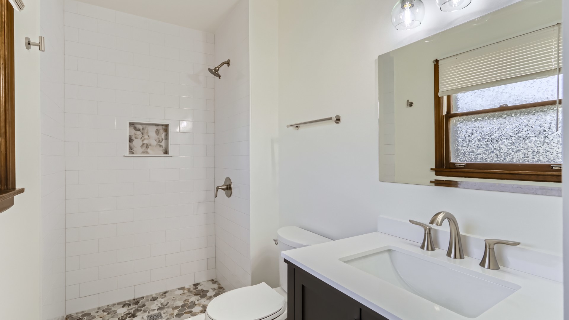 826 W Heritage Drive