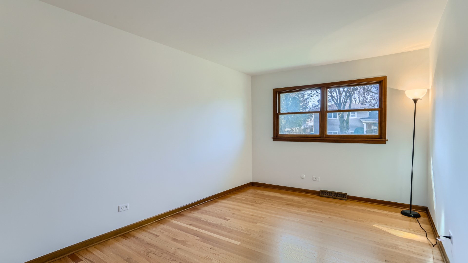 826 W Heritage Drive