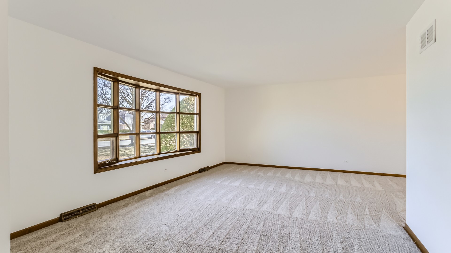 826 W Heritage Drive