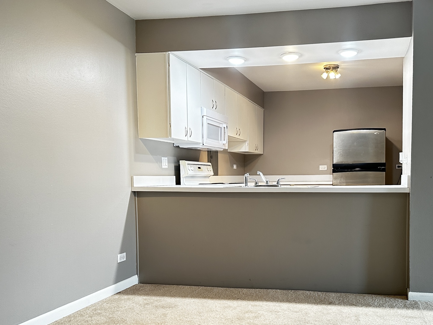 4511 Kings Walk Drive Unit: 2B