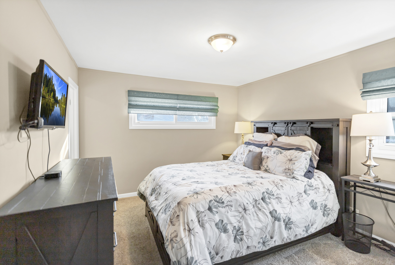 10 Woodcrest Lane