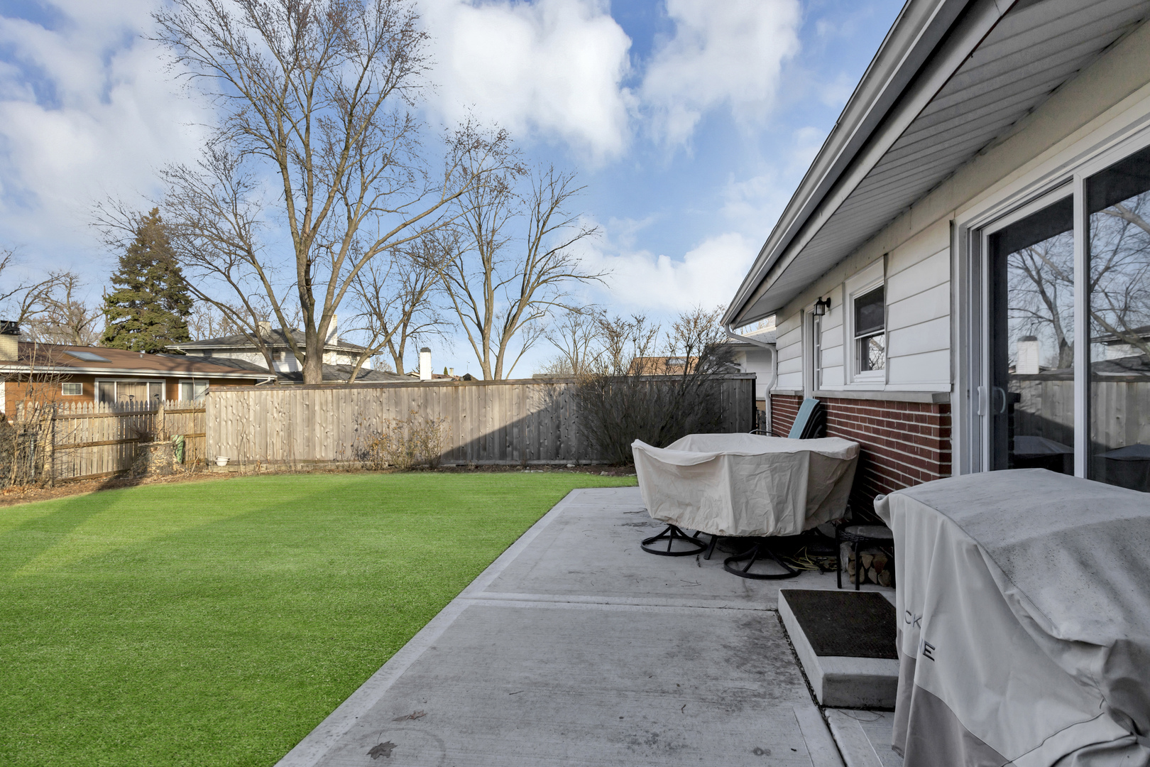 10 Woodcrest Lane