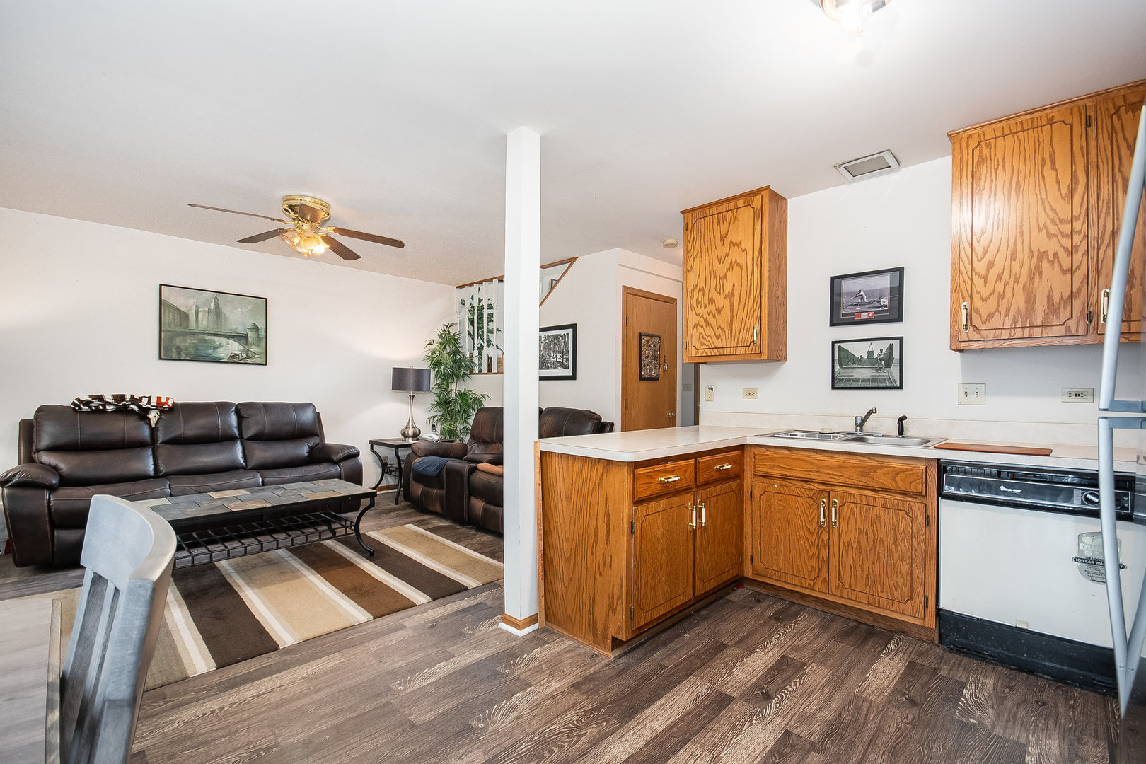 2501 Red Oak Trail