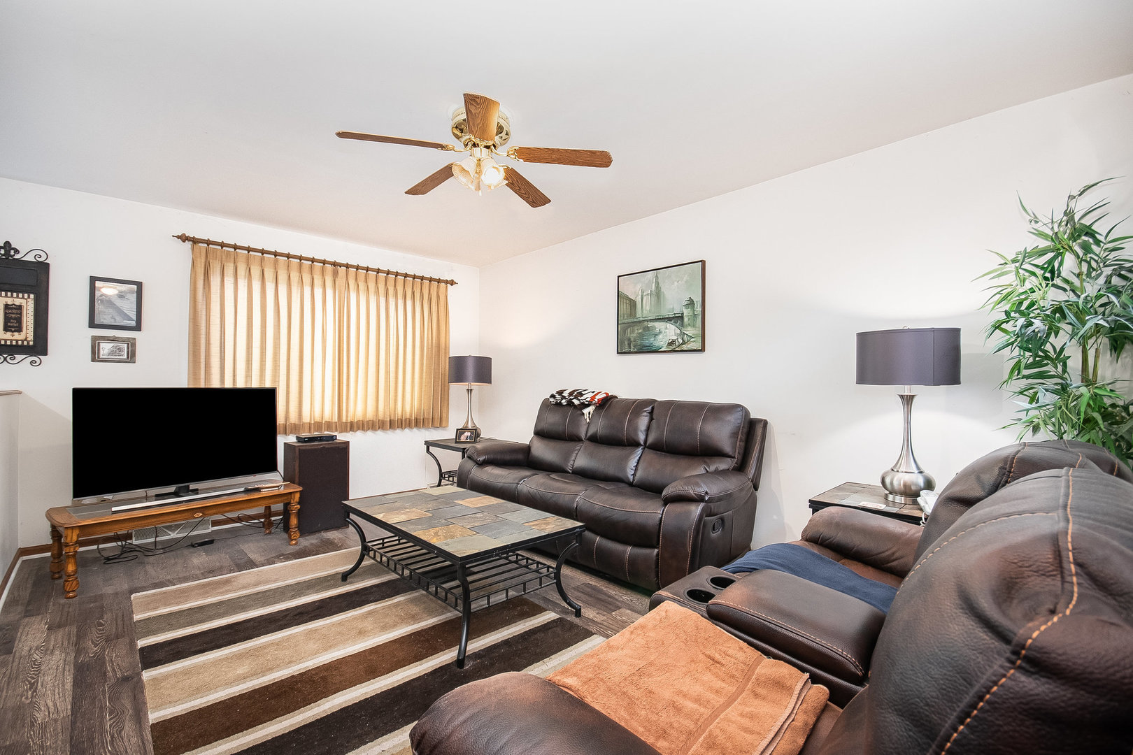 2501 Red Oak Trail
