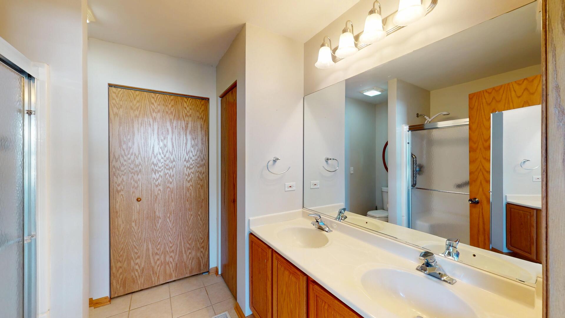 341 Capitol Drive Unit: D