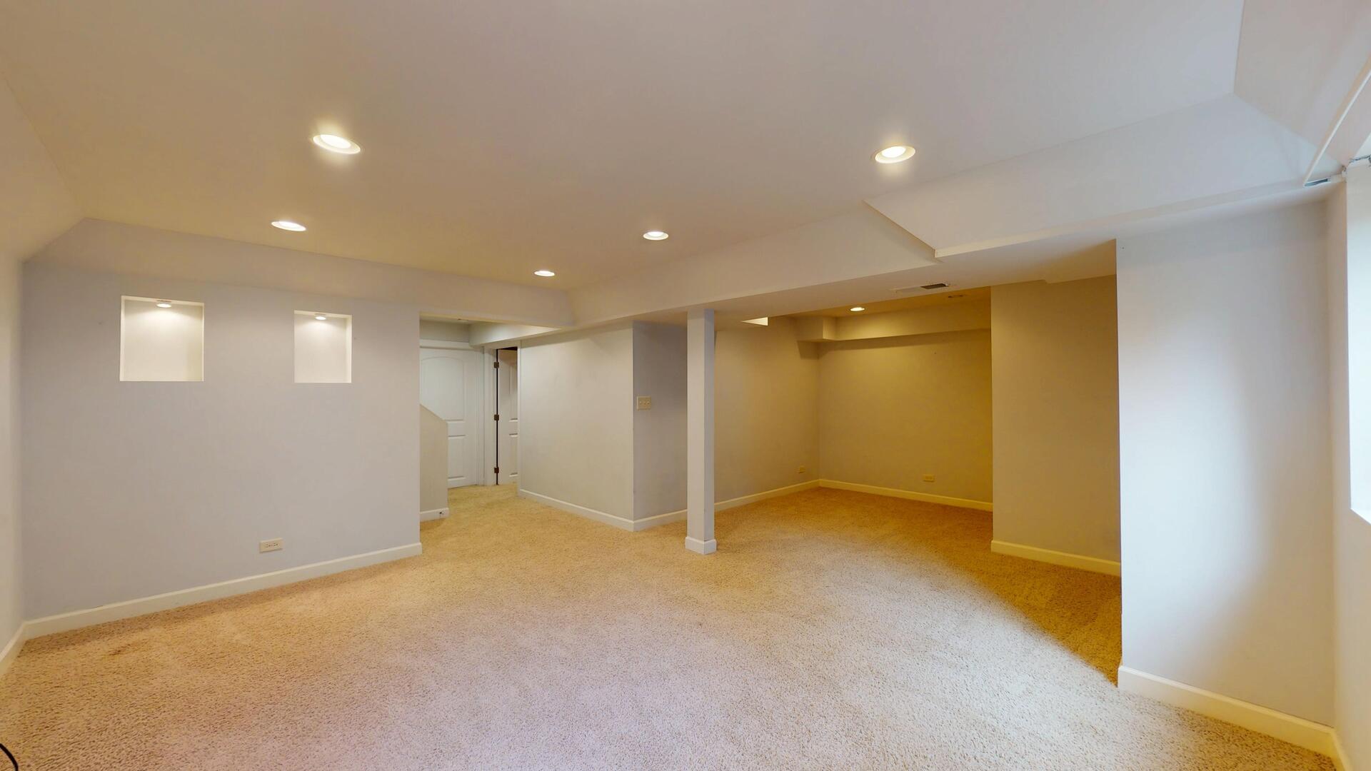 16158 Hillcrest Circle