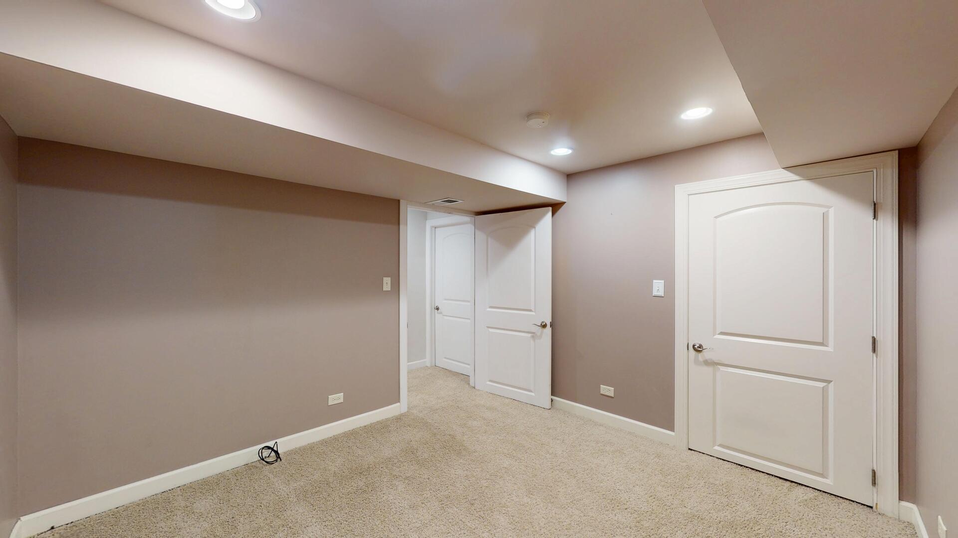 16158 Hillcrest Circle