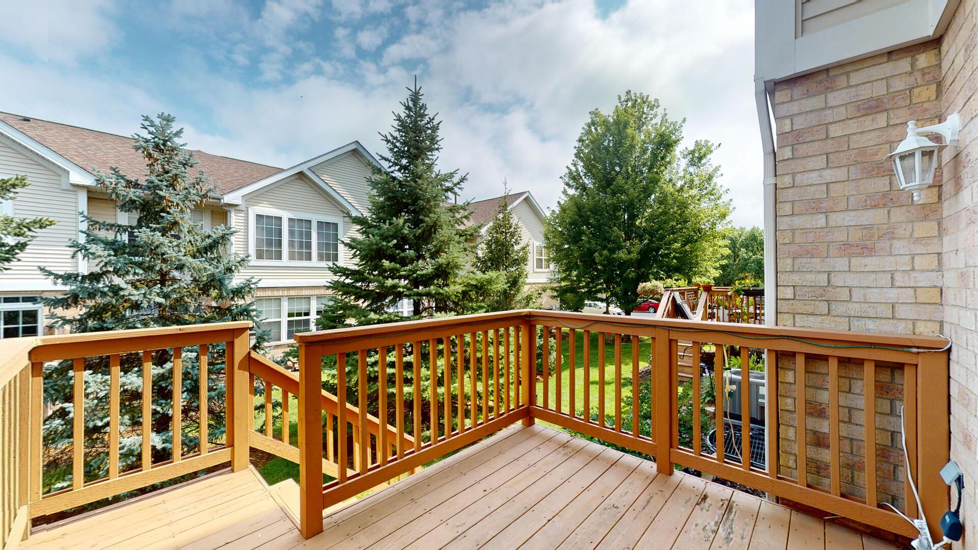 16158 Hillcrest Circle