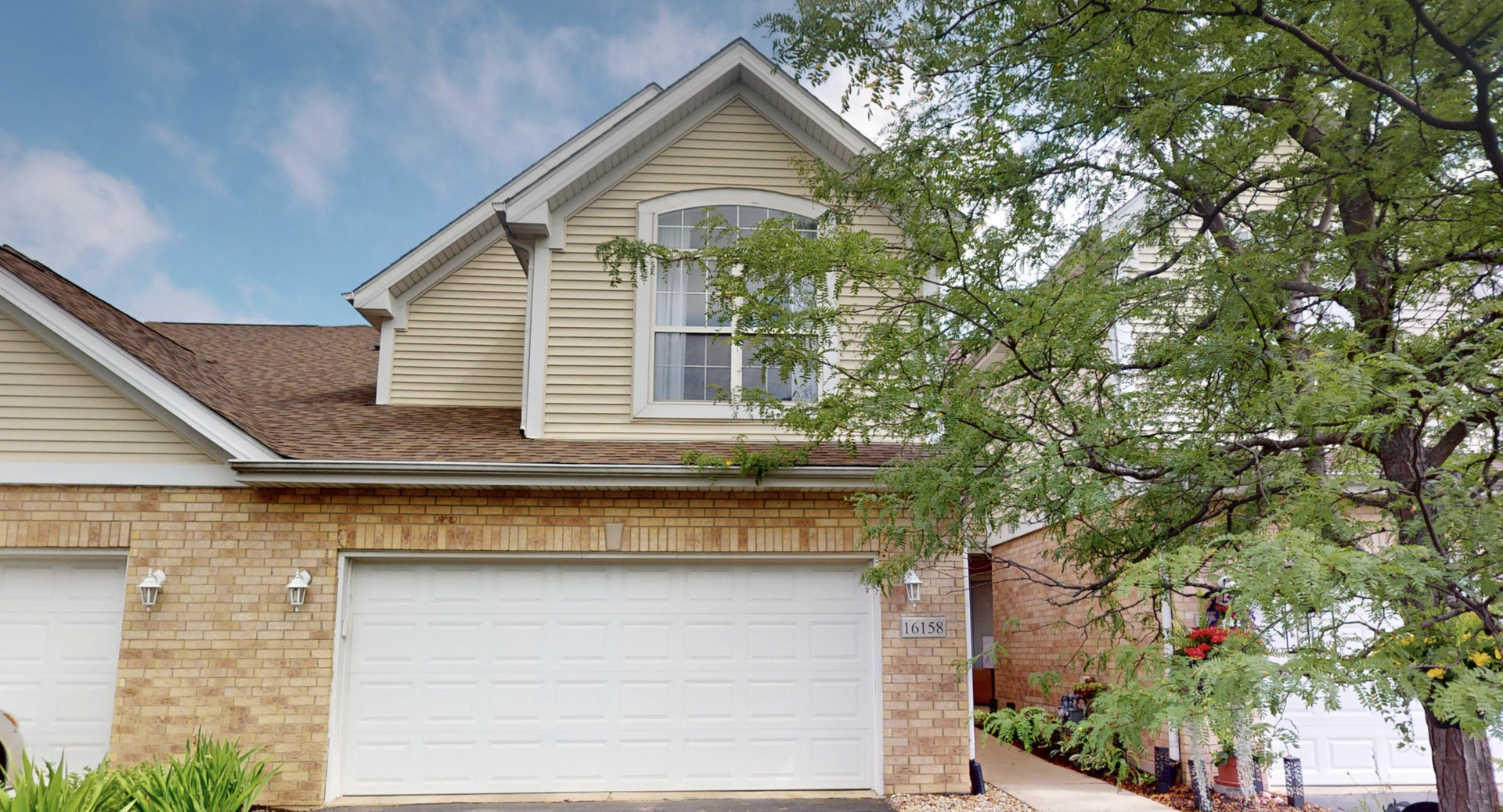 16158 Hillcrest Circle
