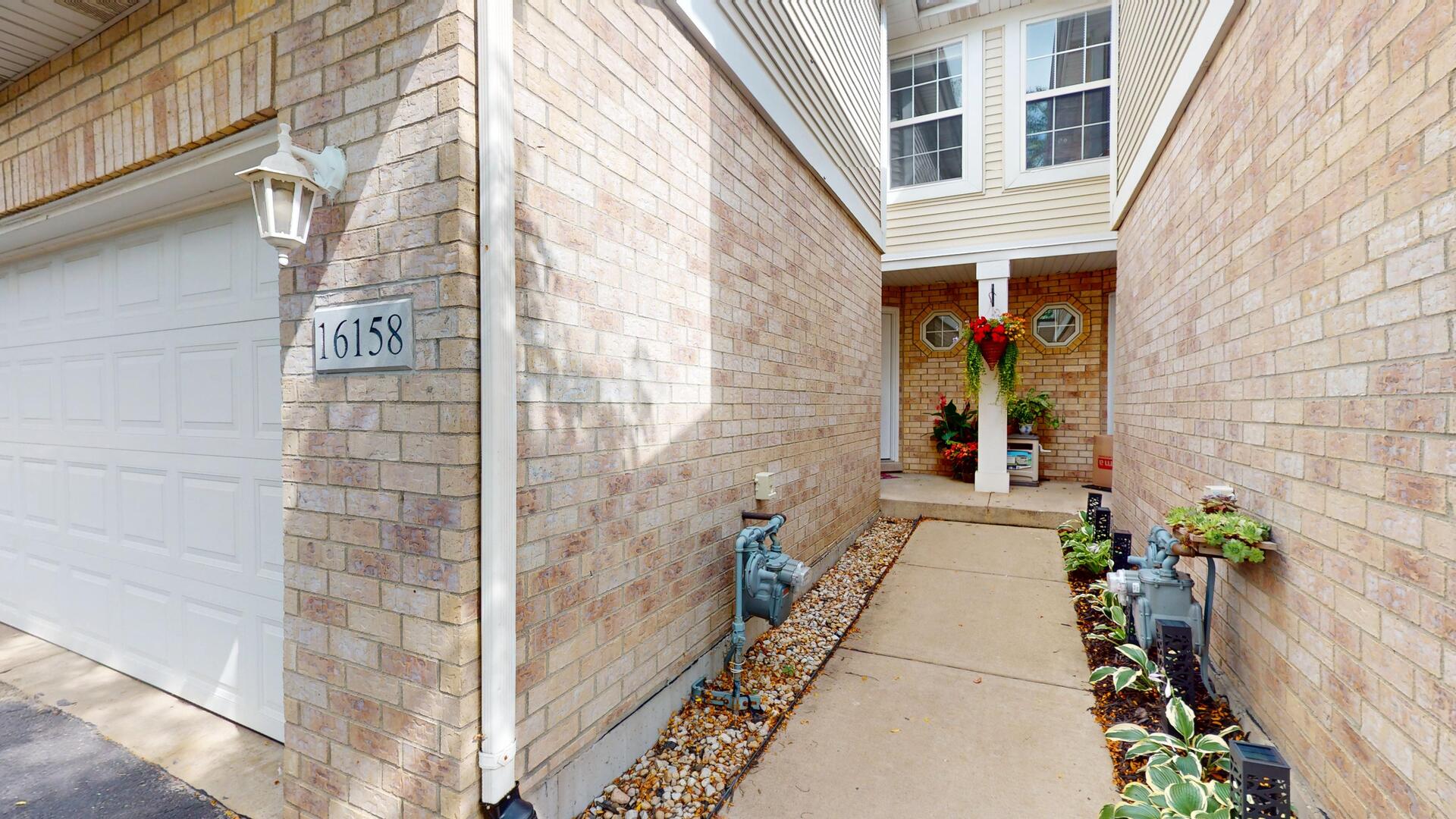 16158 Hillcrest Circle