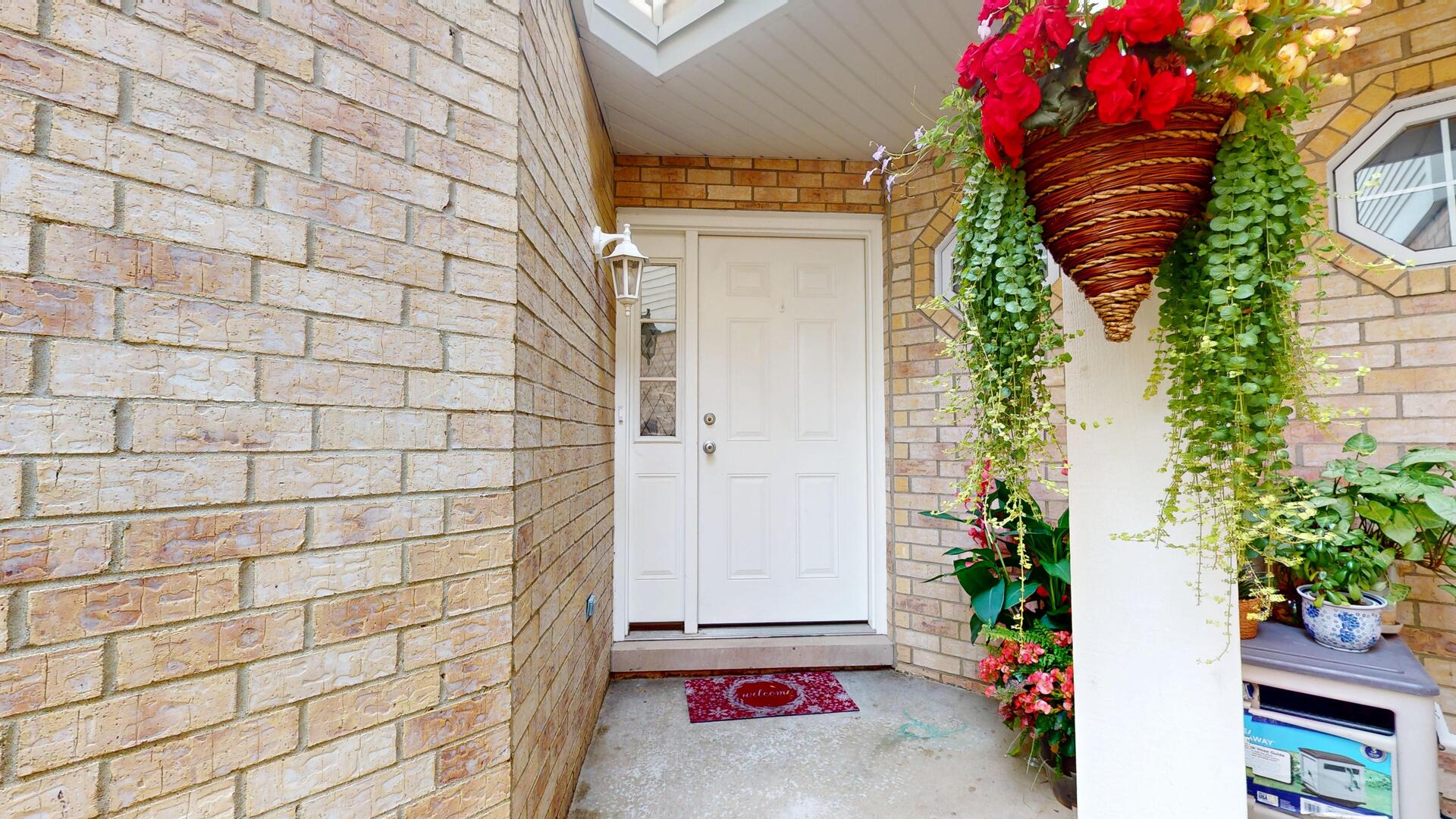 16158 Hillcrest Circle