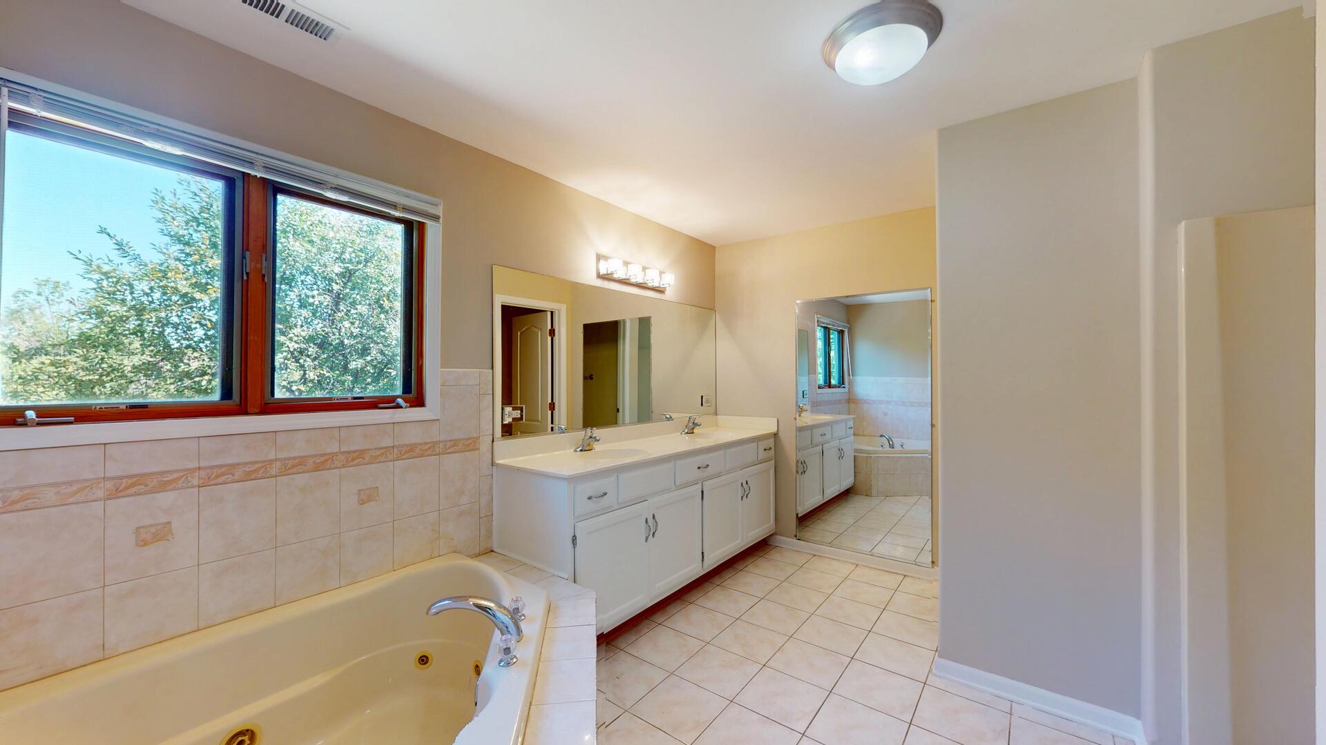 1305 Campbell Street