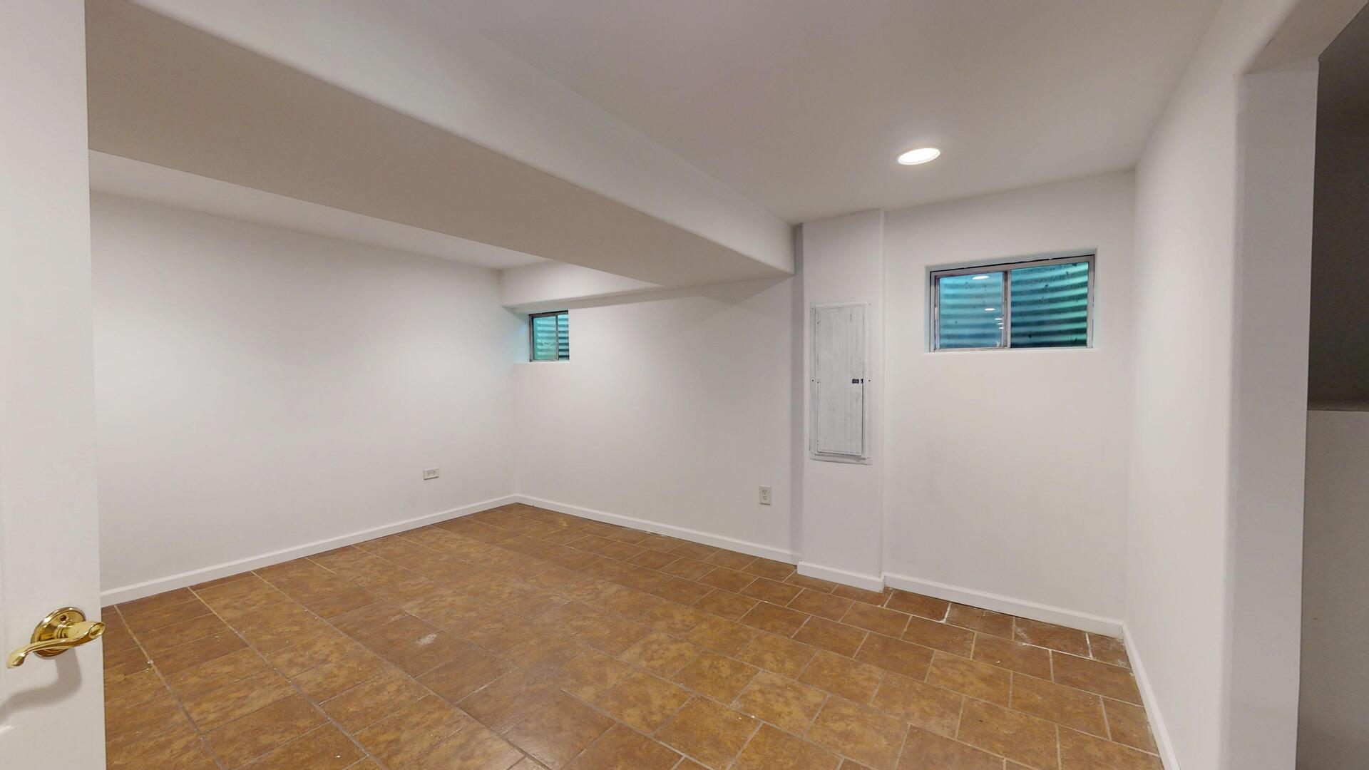 1305 Campbell Street