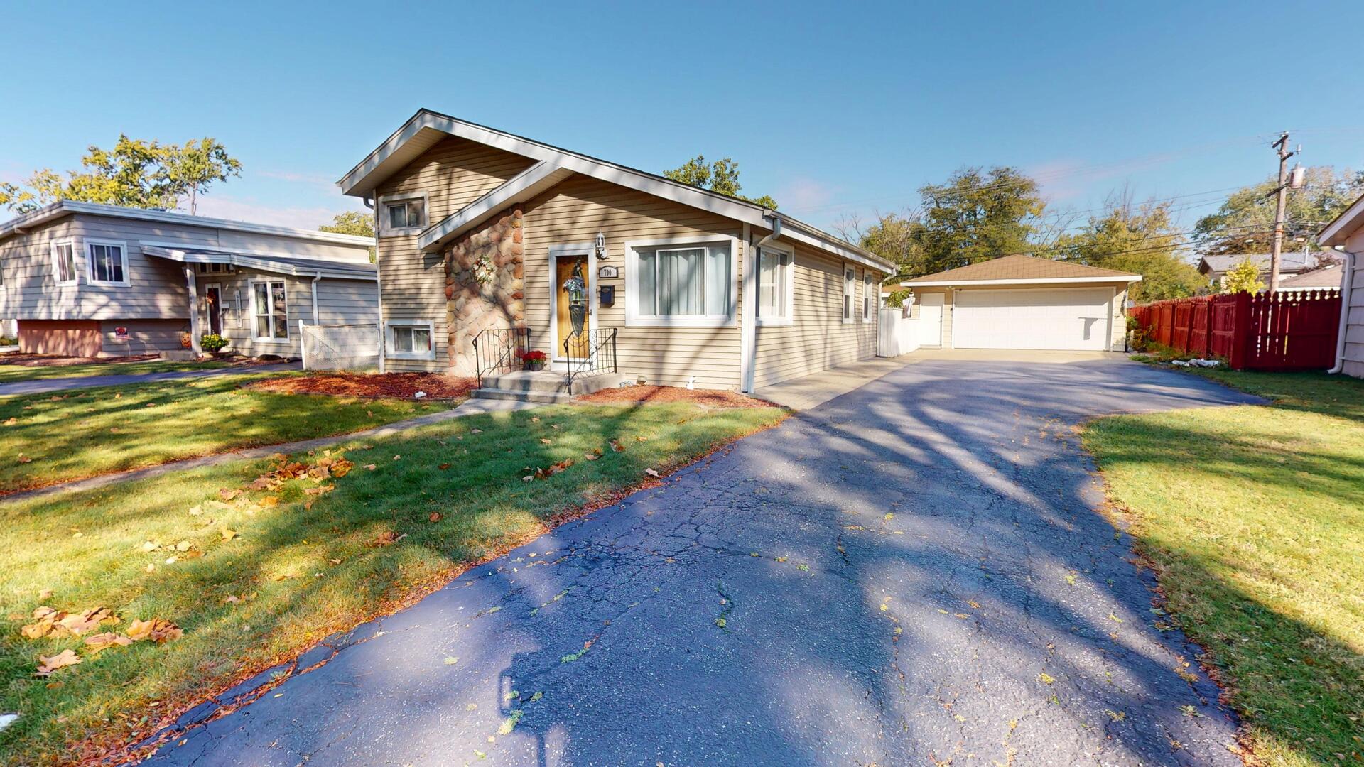 700 W Pleasant Avenue