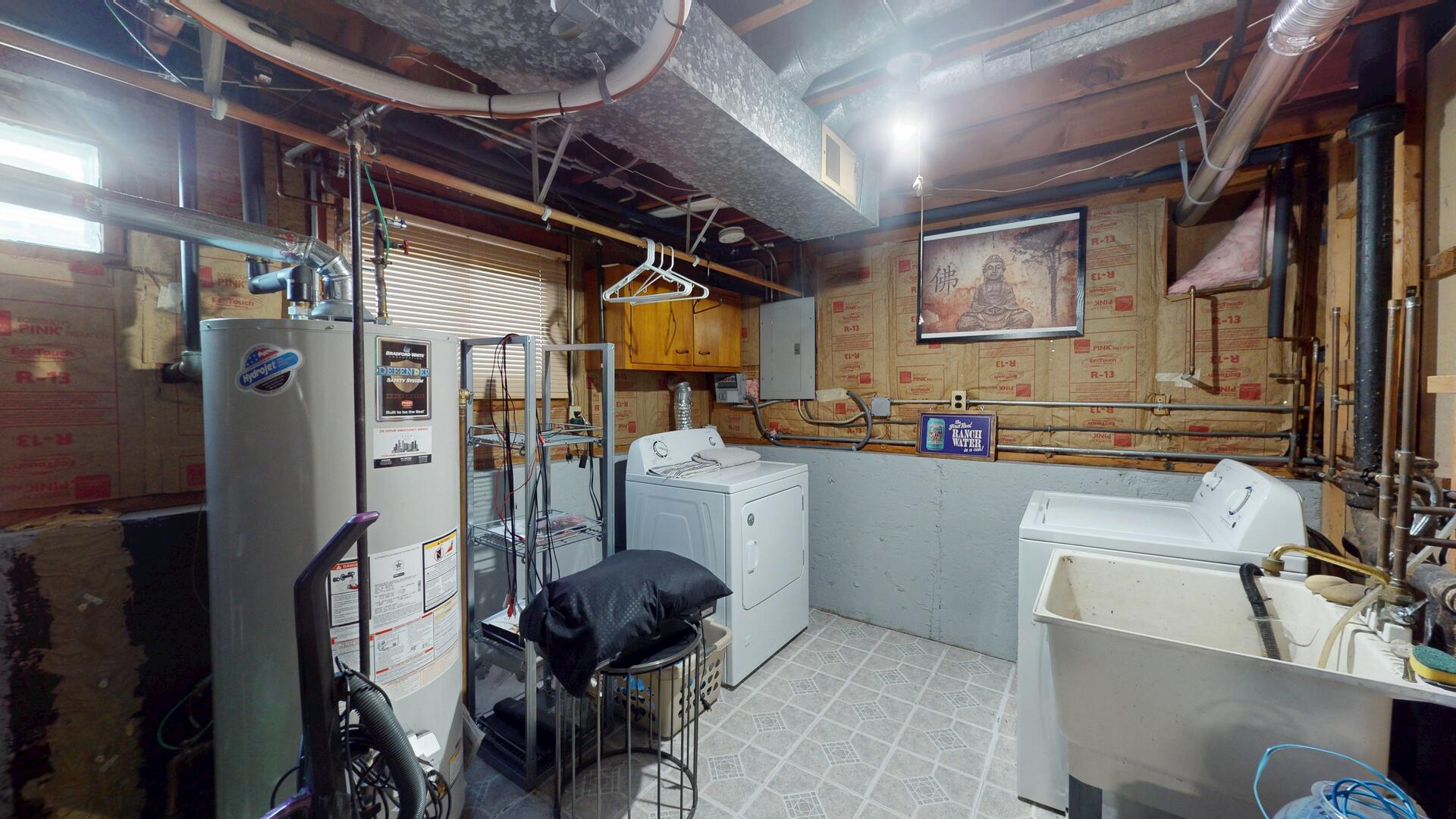 700 W Pleasant Avenue