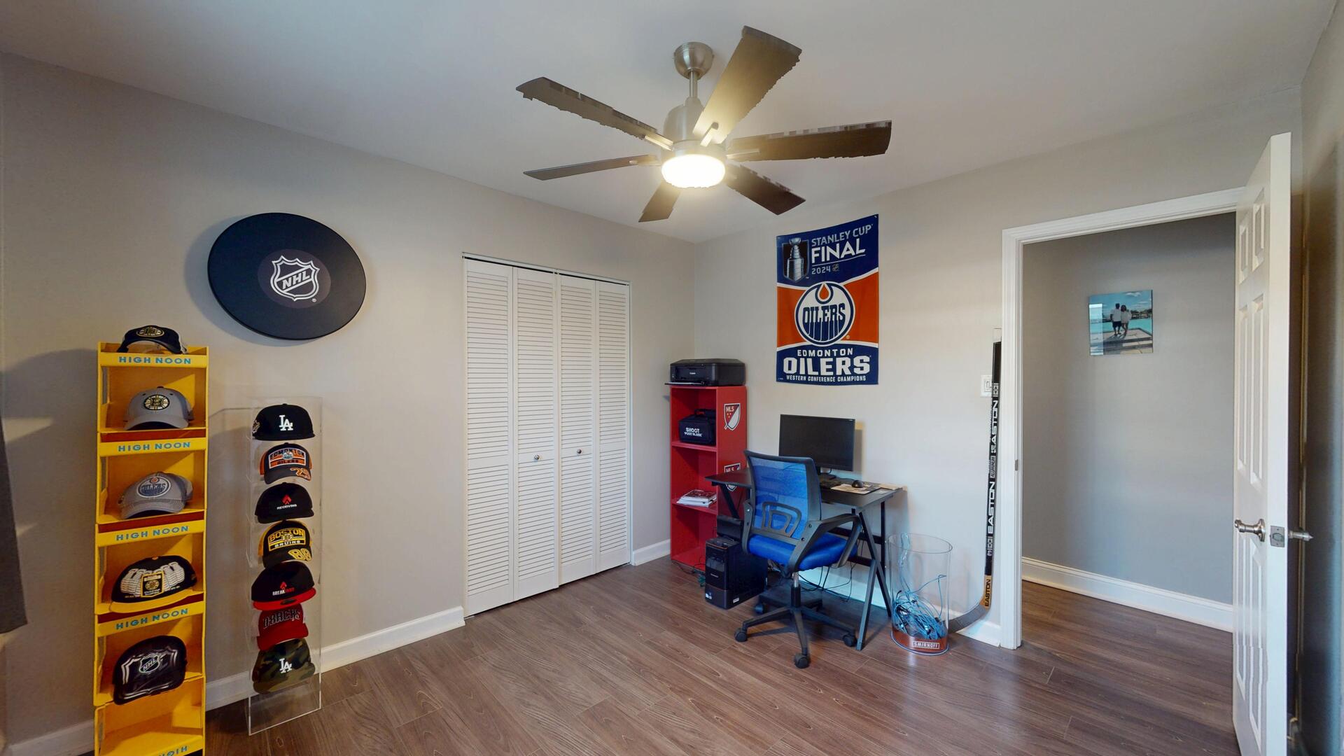 700 W Pleasant Avenue