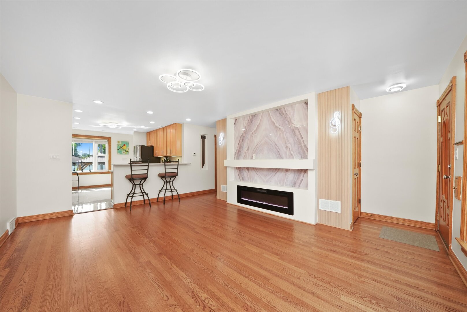 1412 Balmoral Avenue