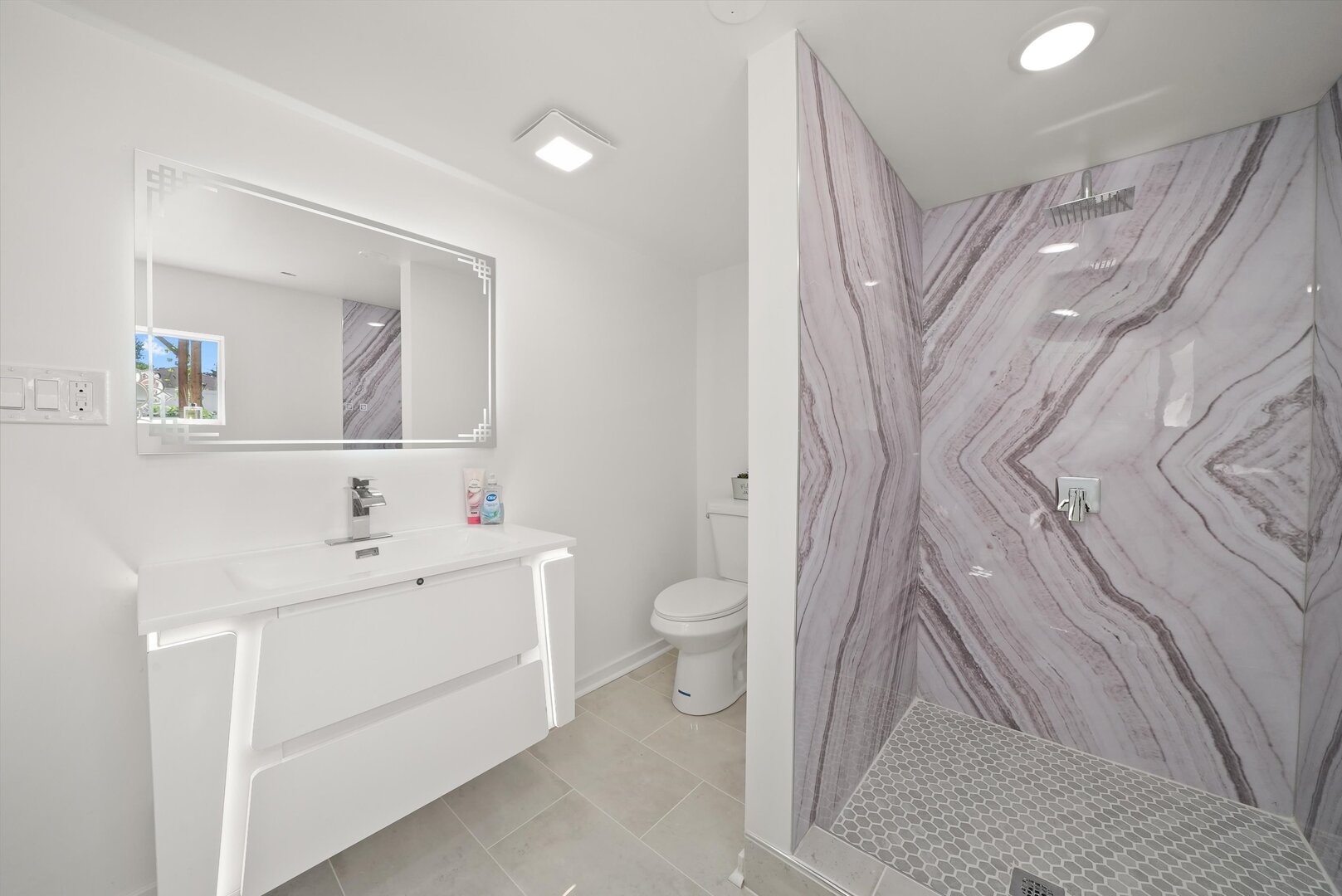 1412 Balmoral Avenue