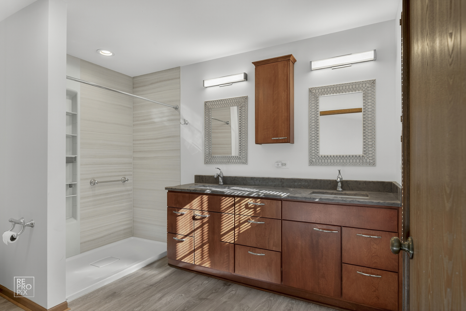 1884 Hastings Avenue