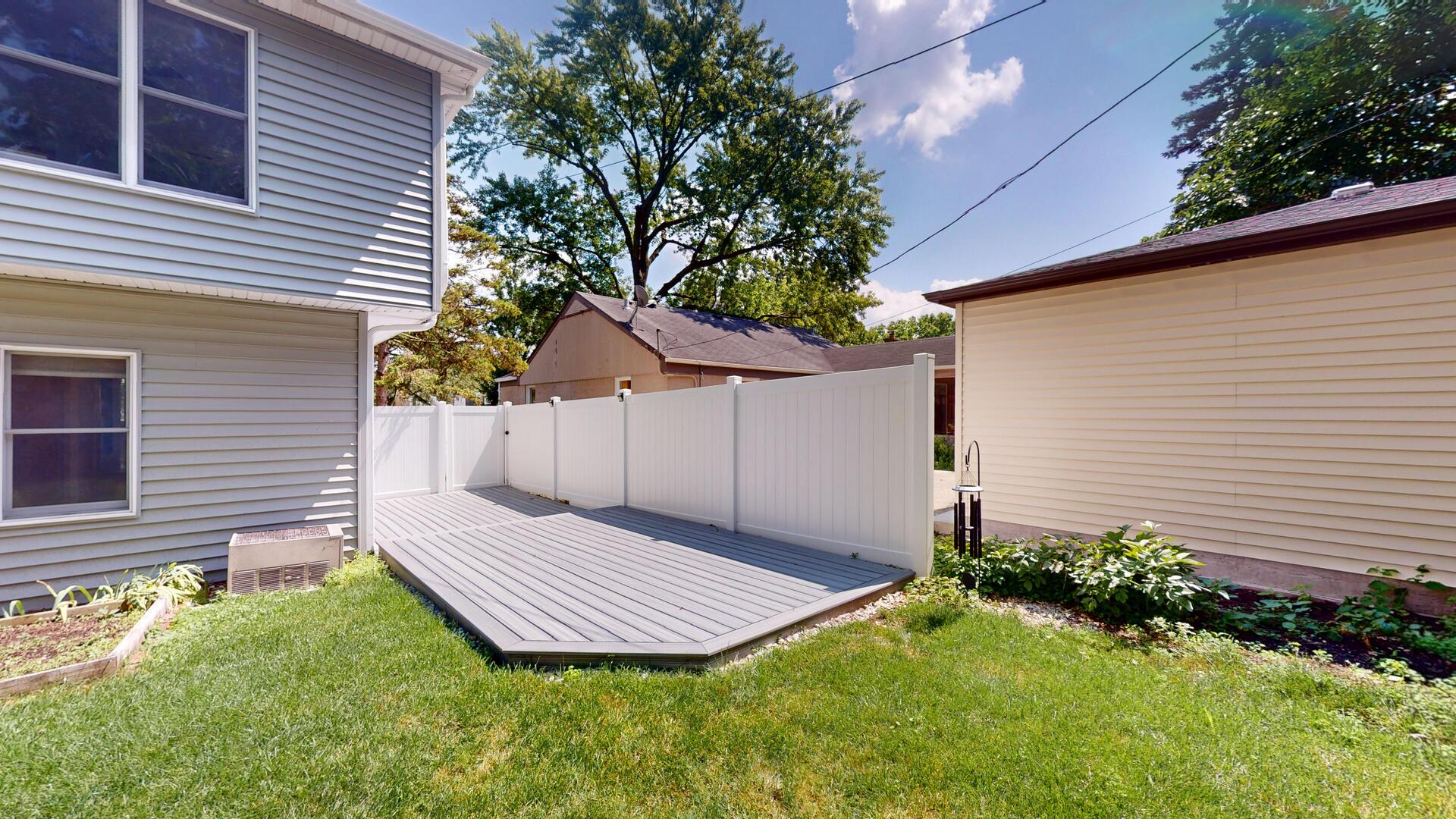 4512 Saratoga Avenue