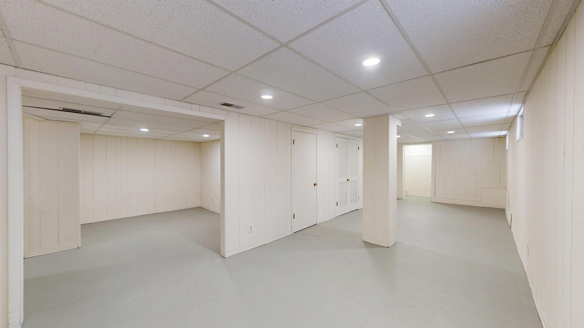 4512 Saratoga Avenue